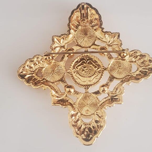 KJL for Avon Brooch Pendant Gold Tone with Faux Pearls Kenneth J Lane Vintage - Picture 4 of 6